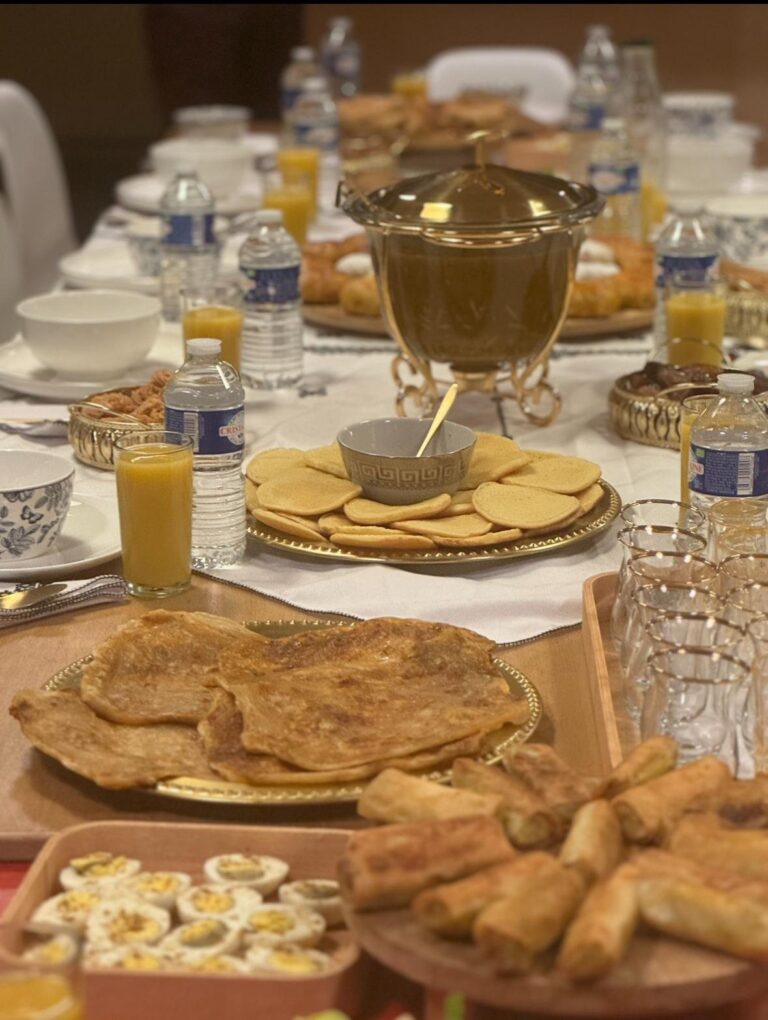 Brunch oriental avec msemen et briouates