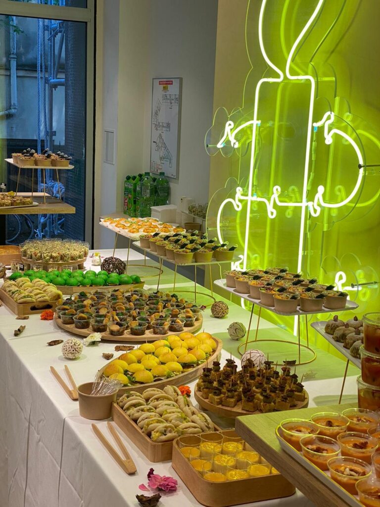 Buffet Chez Naj lors d'un événement d'entreprise