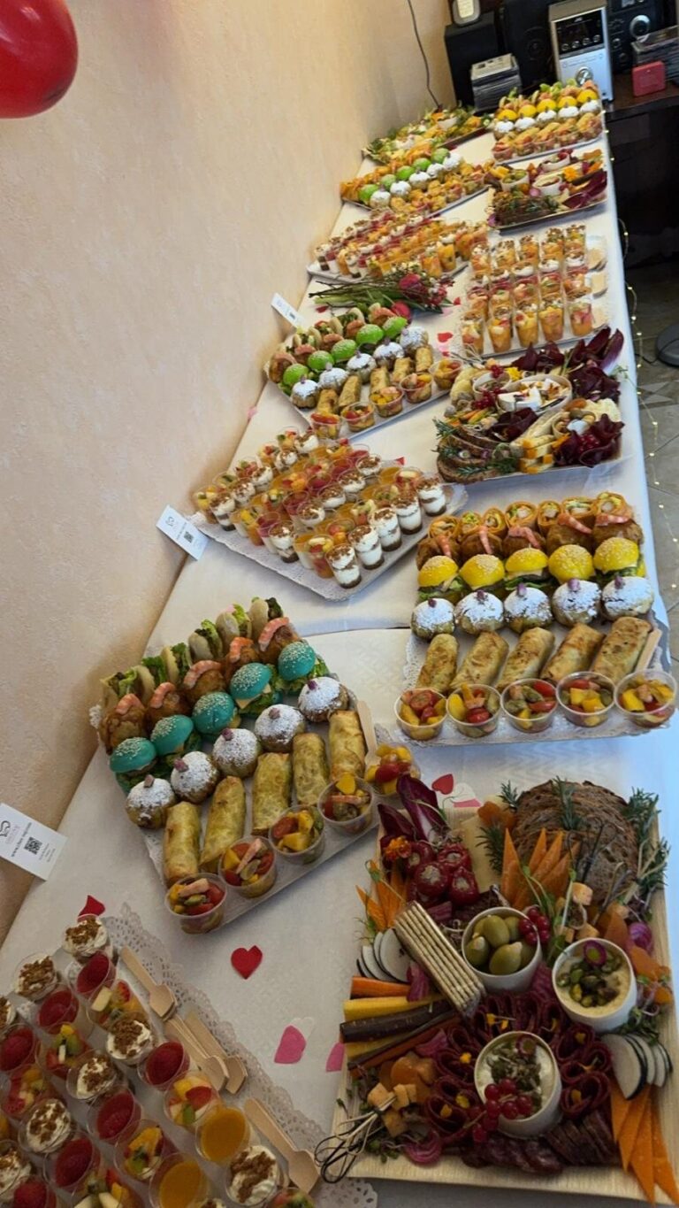 Table de buffet garnie